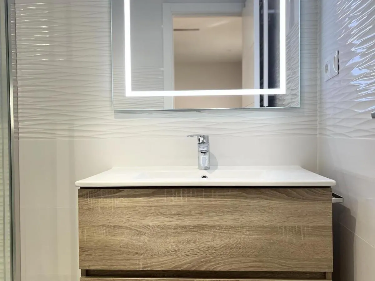 Cd-Estudio, Estudio A Estrenar Acogedor Y Funcional, Centrico, Barrio Tranquilo Malaga